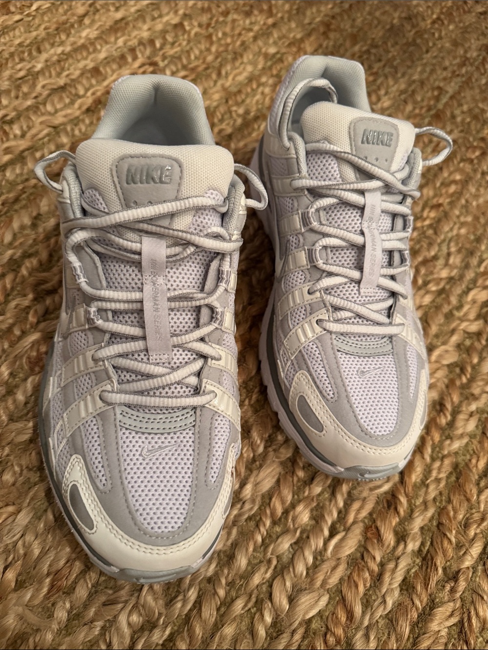 Nike P6000 Women’s Light Gray Mesh Lace-Up Sneakers